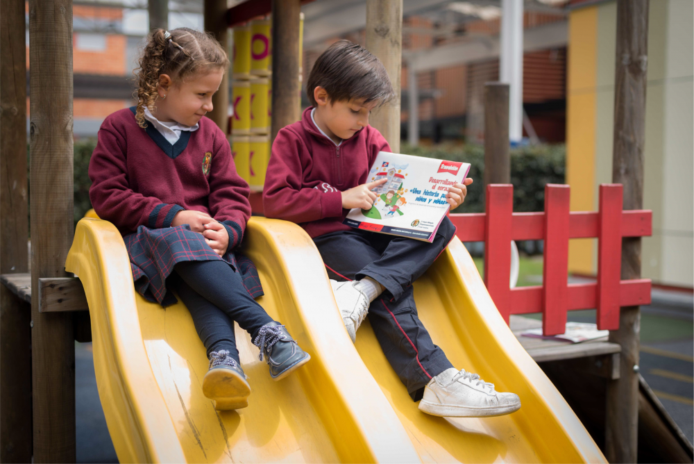 Foto COLEGIO BILINGÜE HISPANOAMERICANO CONDE ANSÚREZ.